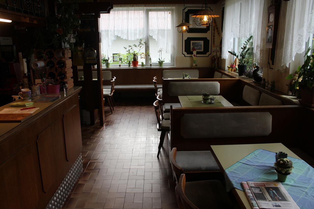Gasthaus Zum Stadtwald Rottenmann Bagian luar foto